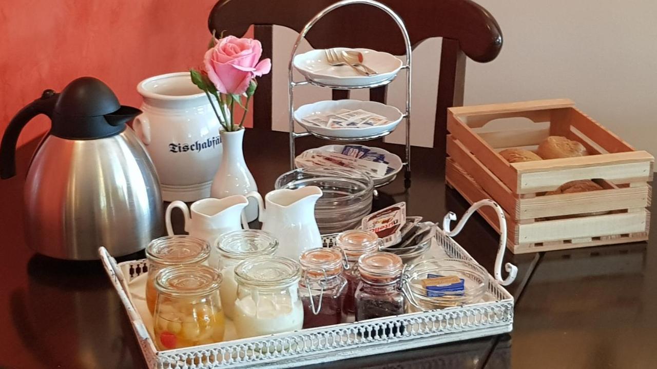 Gaestehaus Vinetum Altdorf  エクステリア 写真